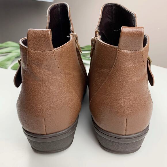 Comfortview Amberly Ankle Boots Brown Faux Leather Comfort Shooties Women's 12 - Picture 10 of 12